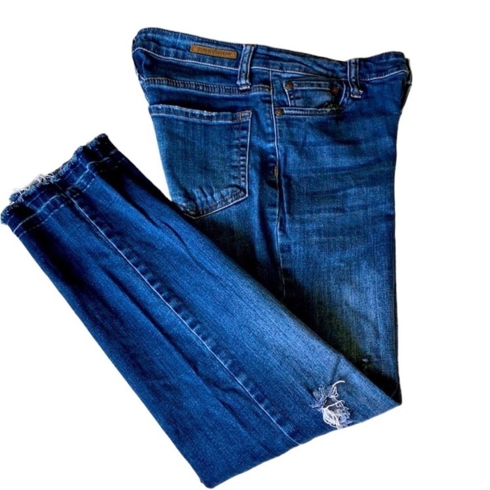 Sun and Shadow Distressed Stretch Denim Blue Jeans, Bootcut, size 27